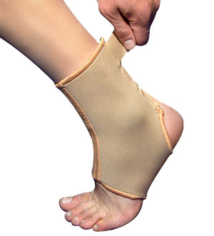 قوزک بند پشت باز نئوپرن Chipso AN132